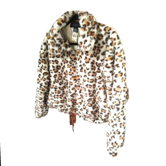 Pink Victoria Secret Faux- Fur Leopard Print Cropped Jacket - Picture 4 of 12